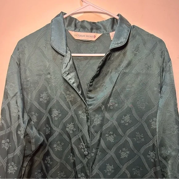 Victoria’s Secret 90s Vintage Green Floral Button Up Long Sleeve Pajama Top - Picture 2 of 12